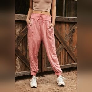 Free People FP Movement Pink Jogger Pants Size Large Zip Ankle Cuffs